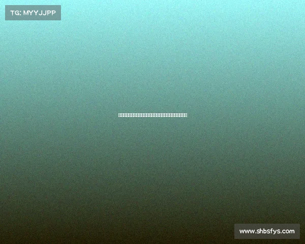 皇马发布新赛季第二客场球衣致敬老伯纳乌蓝色座椅经典设计 皇马发布新赛季第二客场球衣致敬老伯纳乌蓝色座椅经典设计